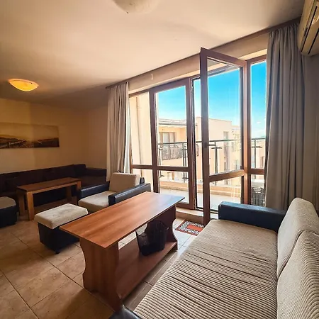 Top-floor 2br With King Bed & View דירה סאני ביץ'